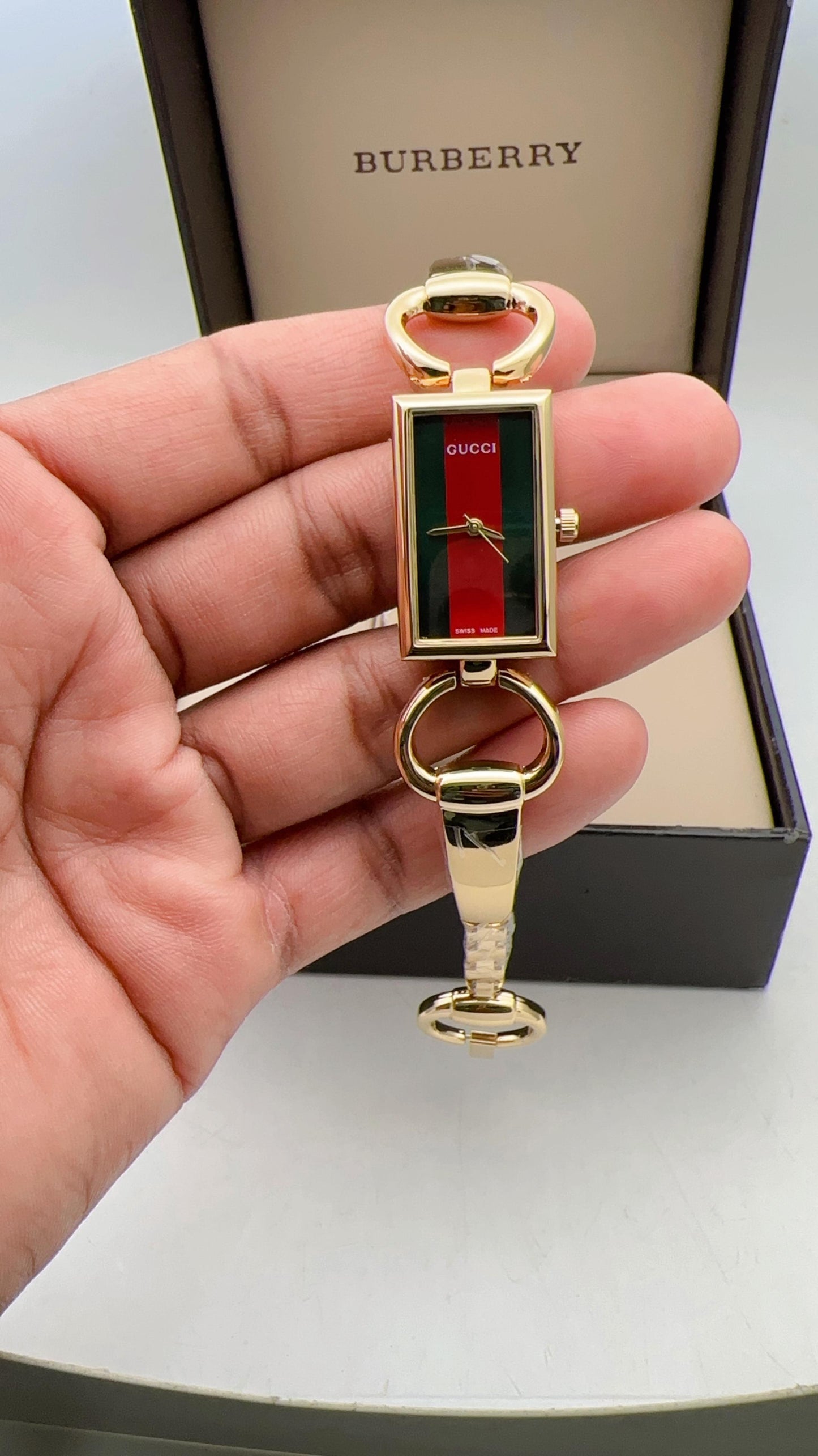 Elegant Women’s Rectangular Bracelet Watch – Luxury Gold Dial Designer Style Watch for Ladies