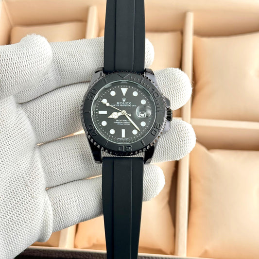 Black Dive Style Watch for Men – Silicone Strap Luxury Sports Watch | Date Display | Minimal Black Dial