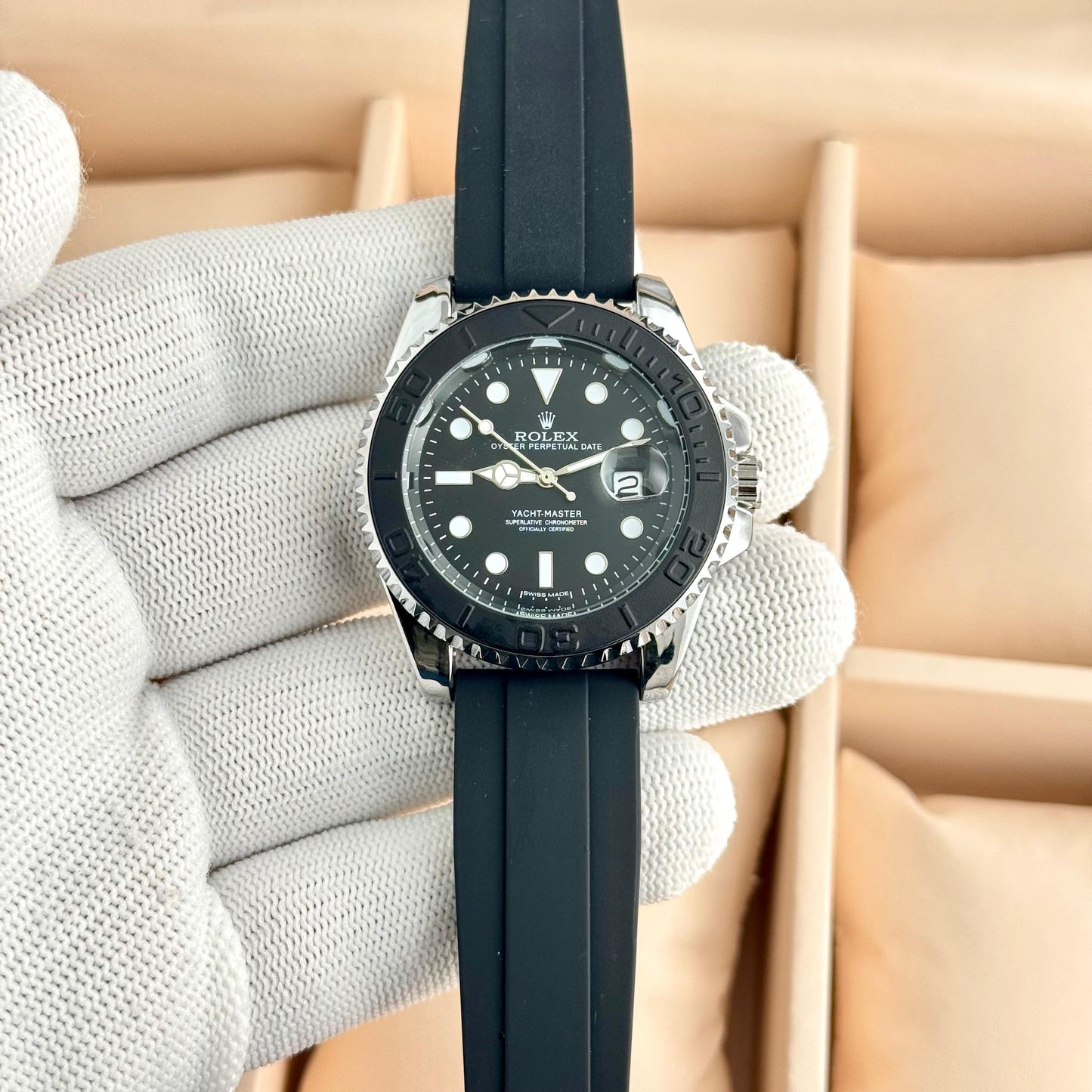 Black Dive Style Watch for Men – Silicone Strap Luxury Sports Watch | Date Display | Minimal Black Dial