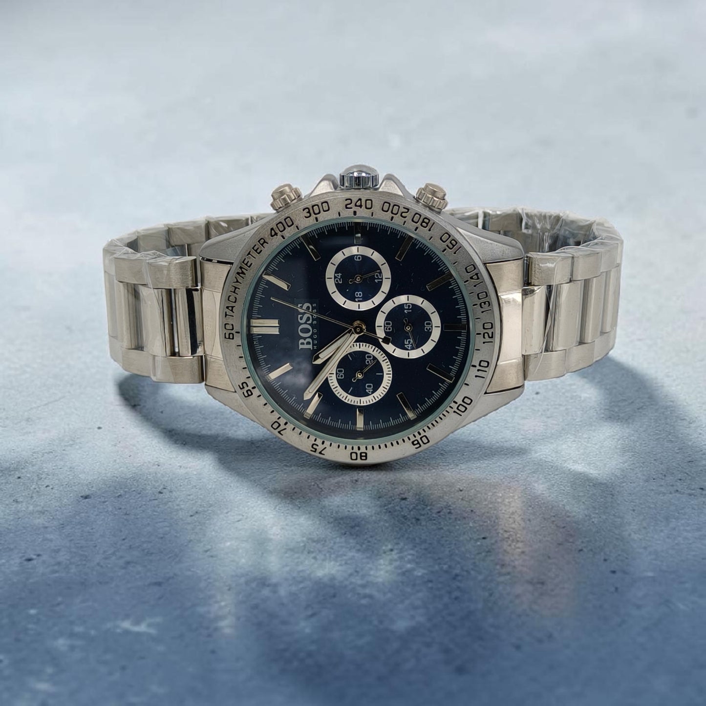Chronograph Style Stainless Steel Watch – Blue Dial & Silver Bracelet