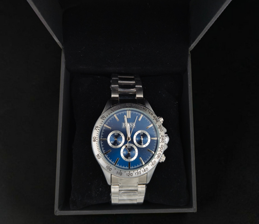 Chronograph Style Stainless Steel Watch – Blue Dial & Silver Bracelet