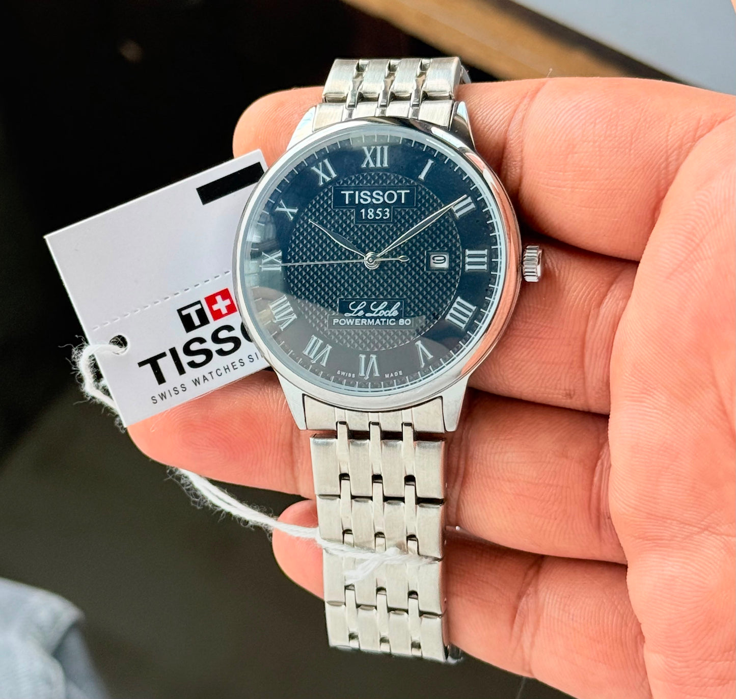 Premium Classic Quartz Watch – Textured Dial Stainless Steel Edition