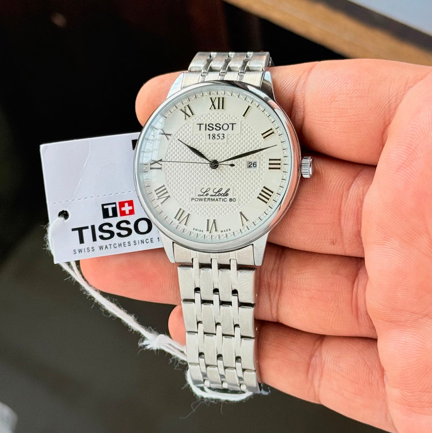 Premium Classic Quartz Watch – Textured Dial Stainless Steel Edition